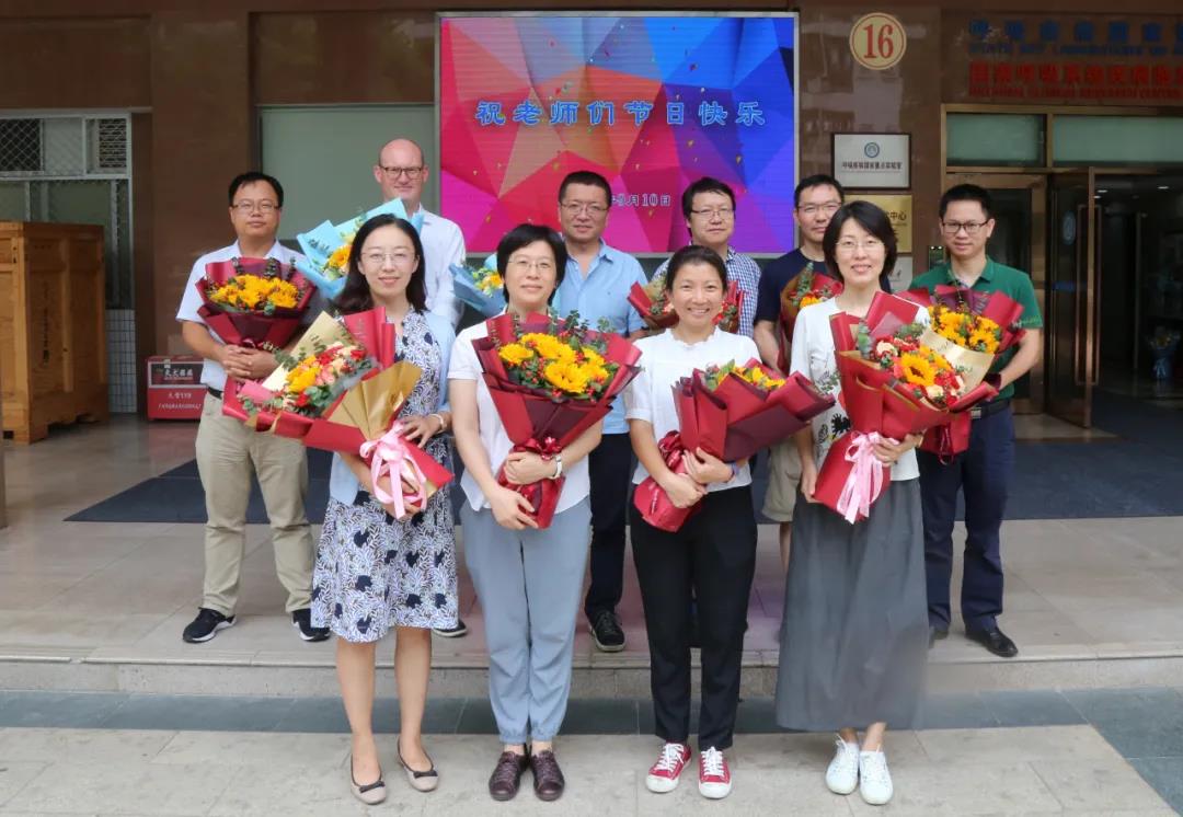 1631753522612489.jpg 1631753522612489.jpg