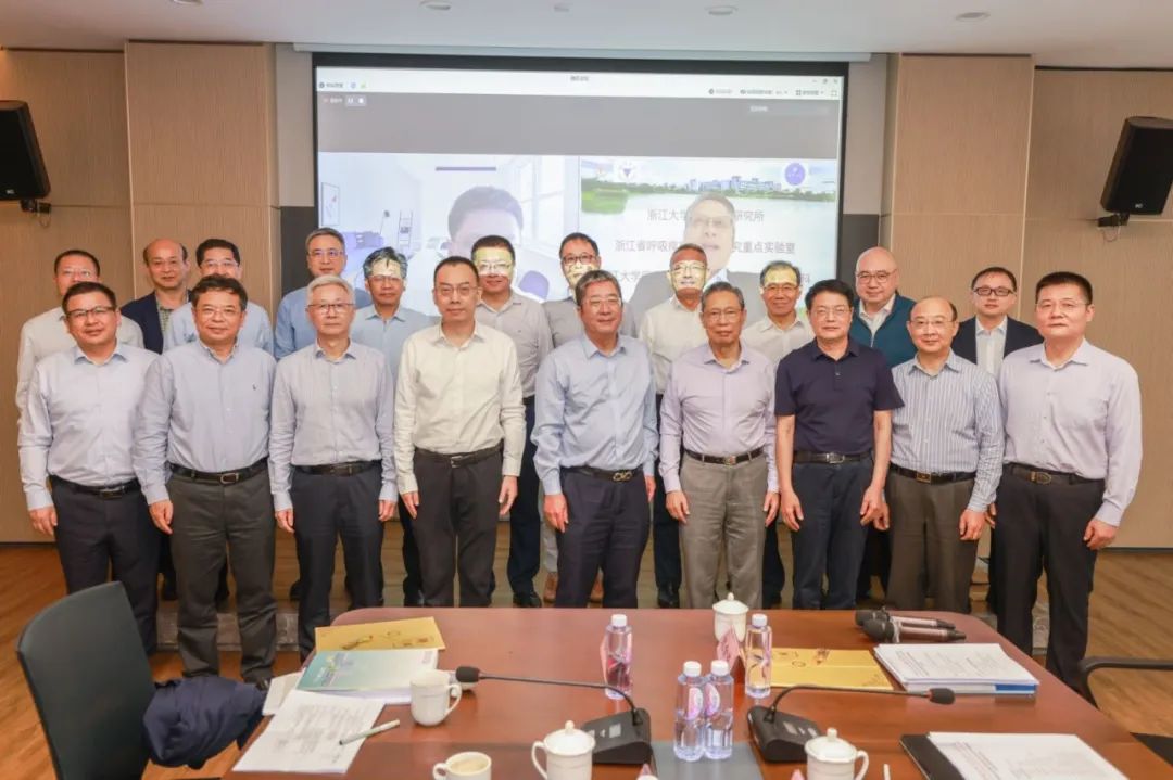 1702862825643630.jpg 1702862825643630.jpg