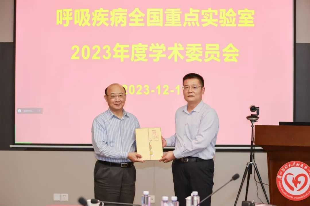 1702862866262058.jpg 1702862866262058.jpg